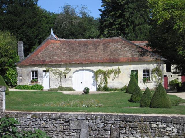 Chambres D'Hotes Le Chateau De La Plante Thuré Exterior photo